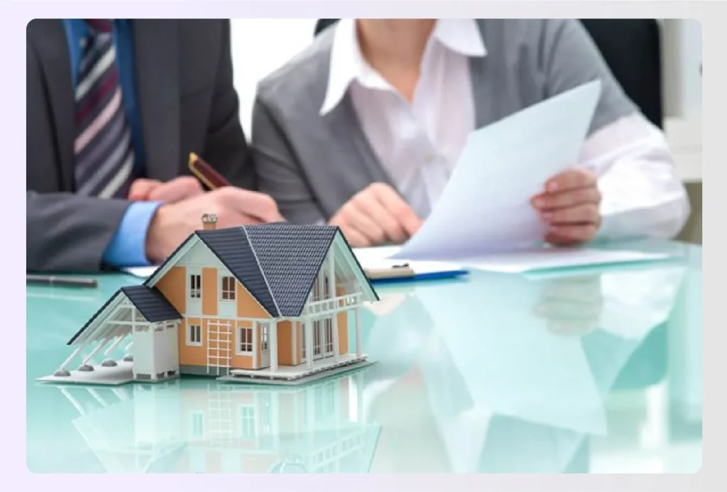 Client and designer discussion a CMA report Client and designer discussion a CMA report