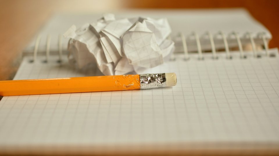 pencil-1891732_1920 paper work for marketing graph