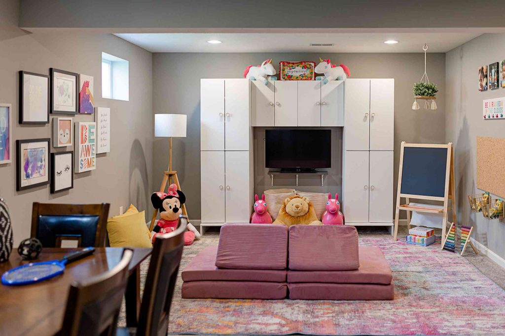 use living room as playroom