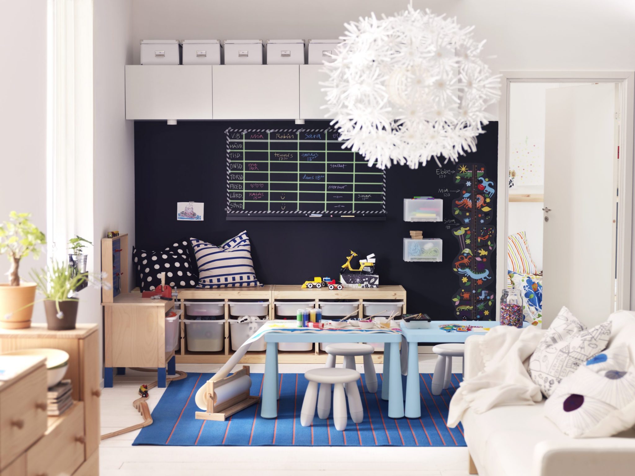 living room design with play area