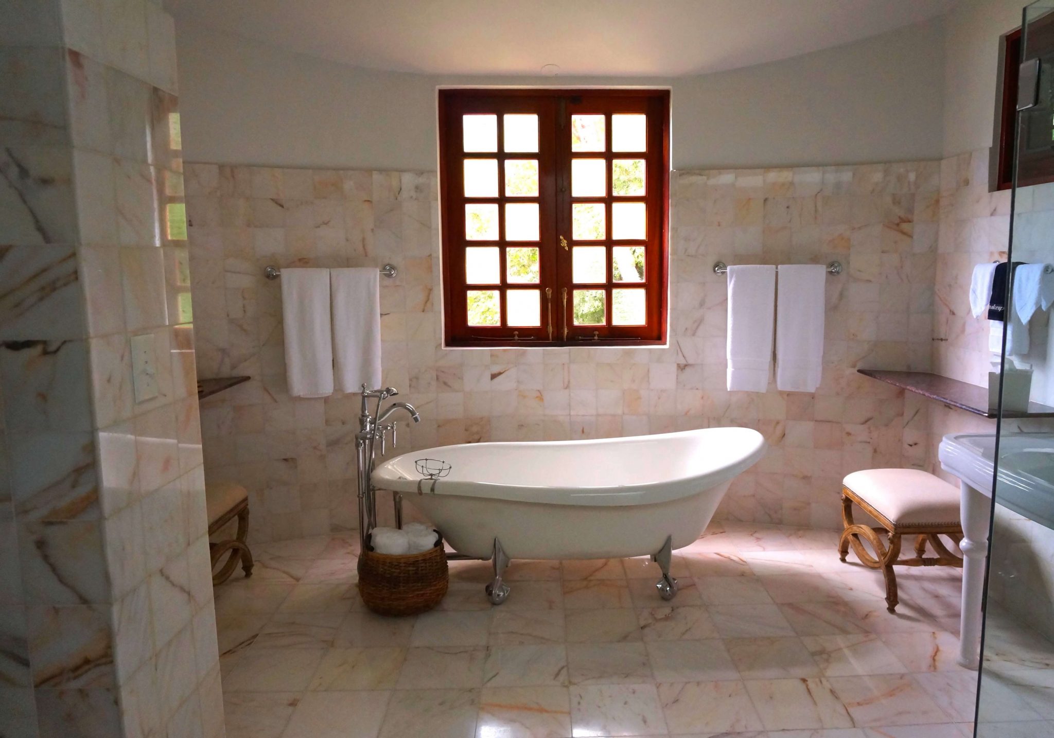 Small and Stylish Bathroom