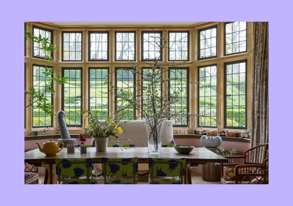 windows-in-traditional-house