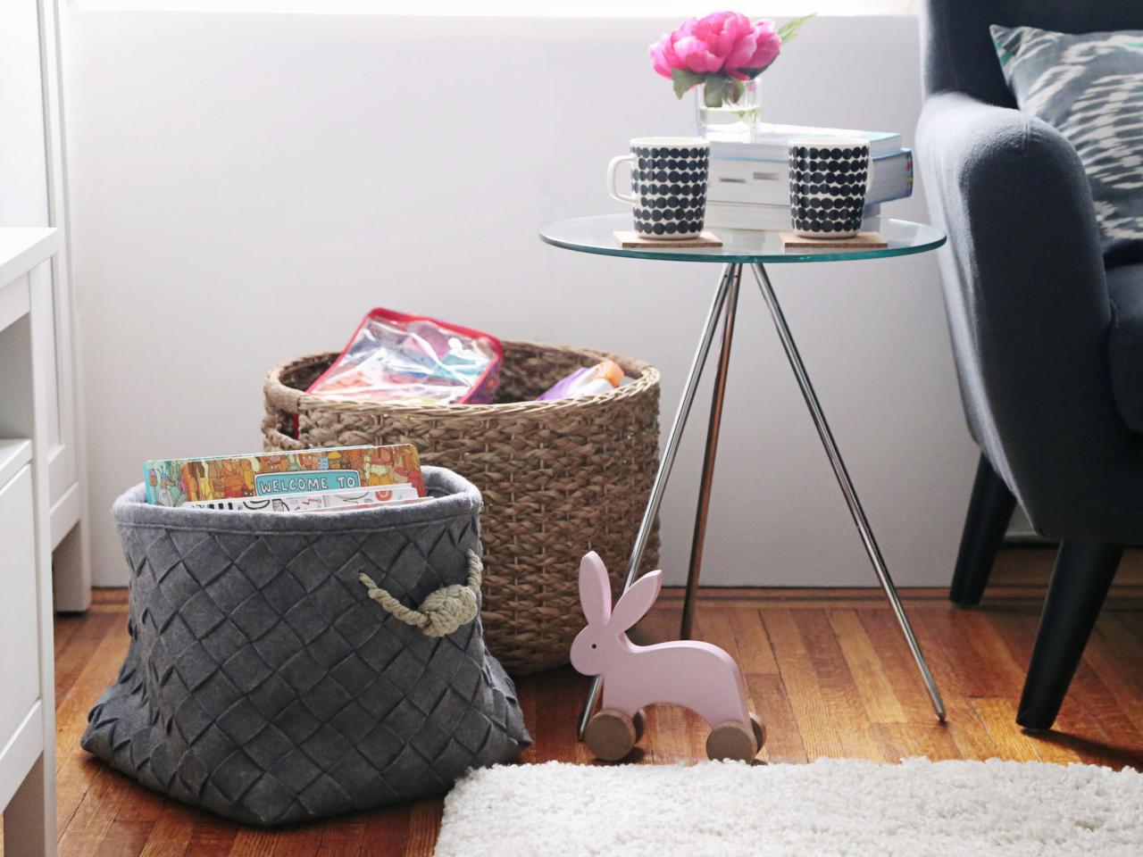 waste basket for guest bedroom