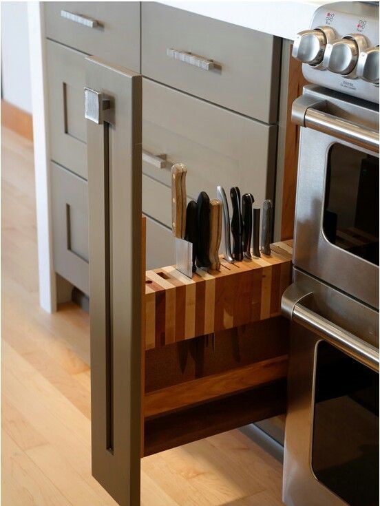 Butcher knife block