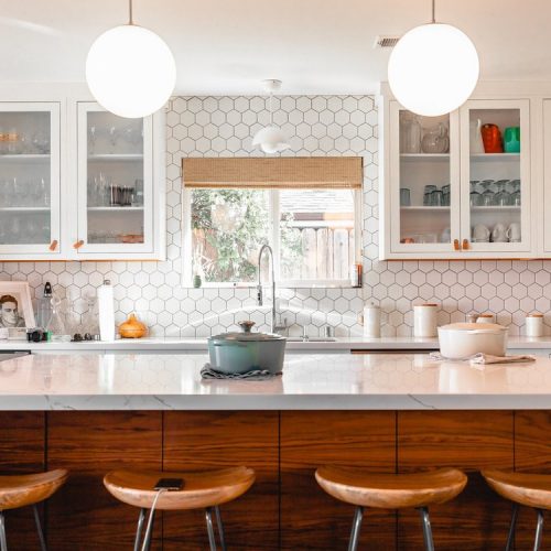 7 Kitchen Design Challenges and How Pros Overcome Them