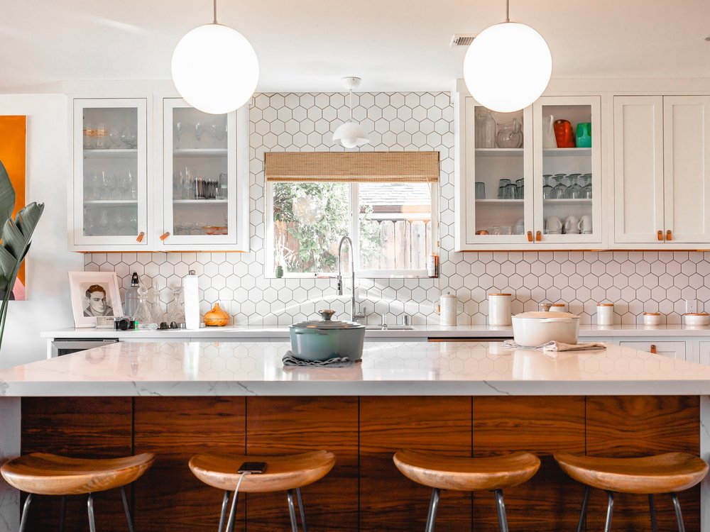 9 Simple Tips for Styling Your Kitchen Counters - ZDesign At Home