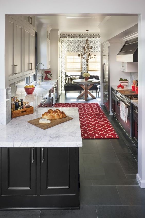 patterned accents for kitchen counter