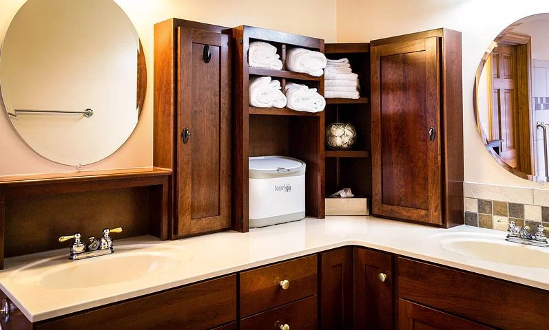 https://foyr.com/learn/wp-content/uploads/2021/08/bathroom-cabinet.png