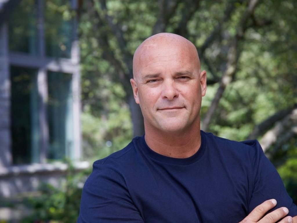 Top 20 HGTV Personalities In Interior Design And HGTV Shows Foyr   Bryan Baeumler 1024x768 