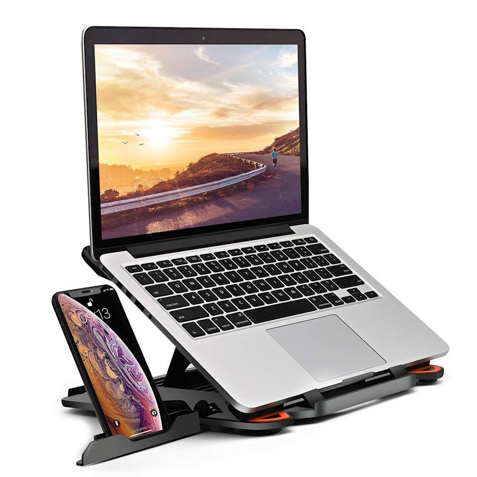 https://foyr.com/learn/wp-content/uploads/2022/02/laptop-stand.jpg