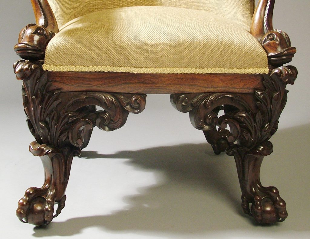 antique and regal furniture for traditional interior design