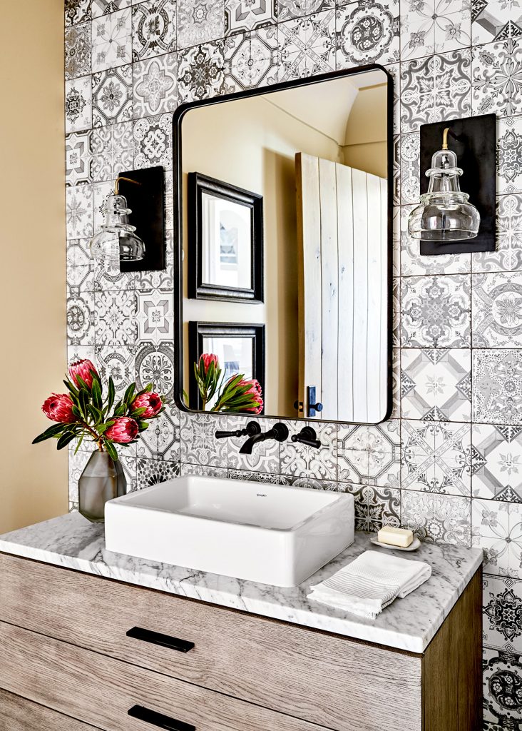 bathroom backsplash ideas - bold backsplash tile
