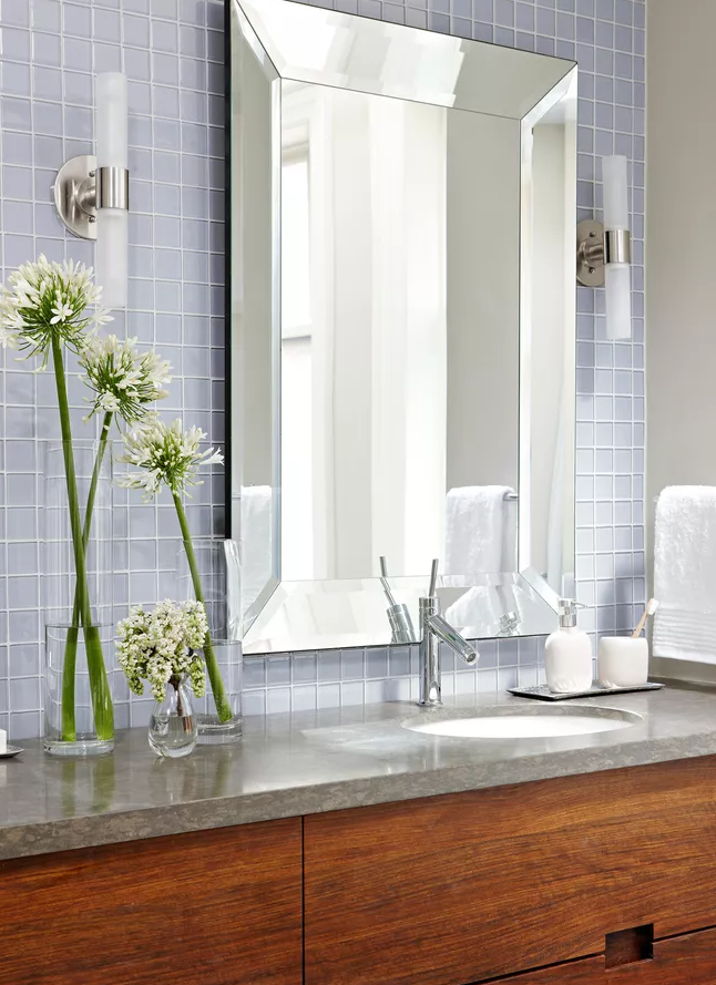 glass tile backsplash for bathroom