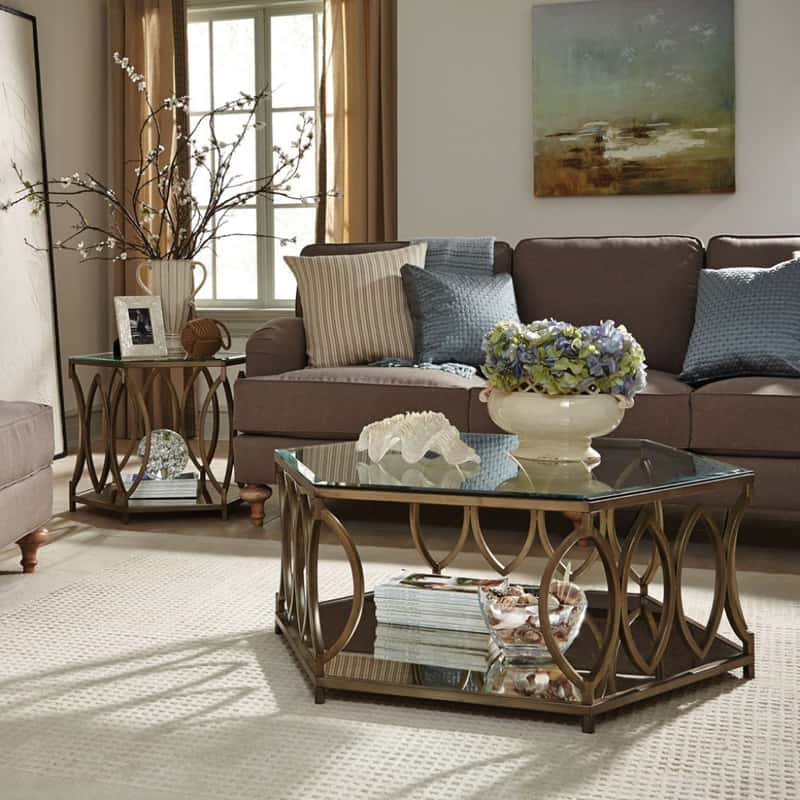 sunroom decor ideas - hexagonal coffee table