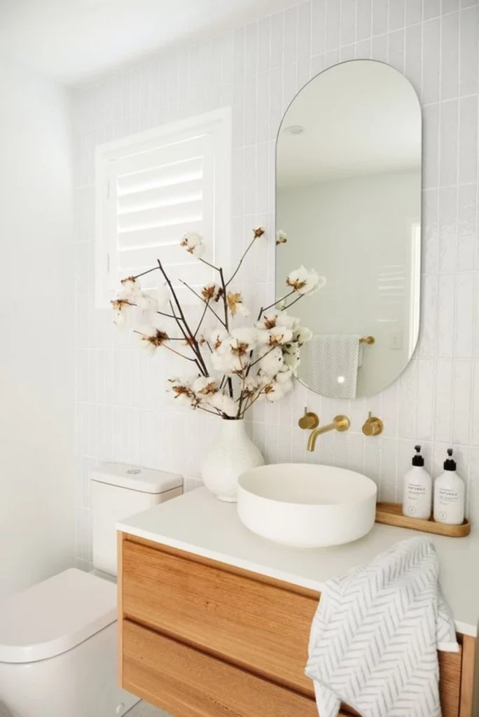 small bathroom color schemes - classic white on white