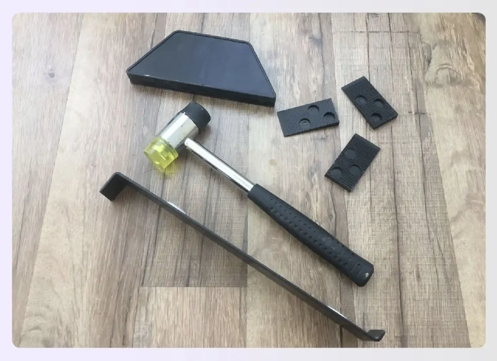Tools for installing laminate flooring
