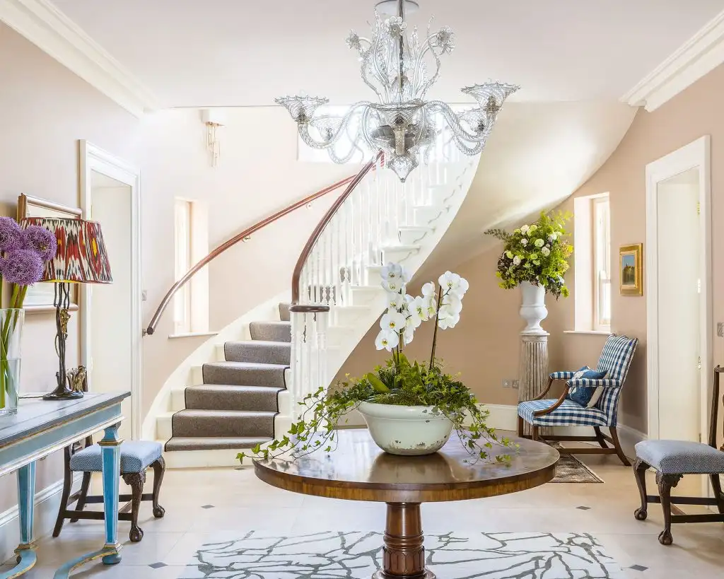 Foyer-or-Entrance-Hall