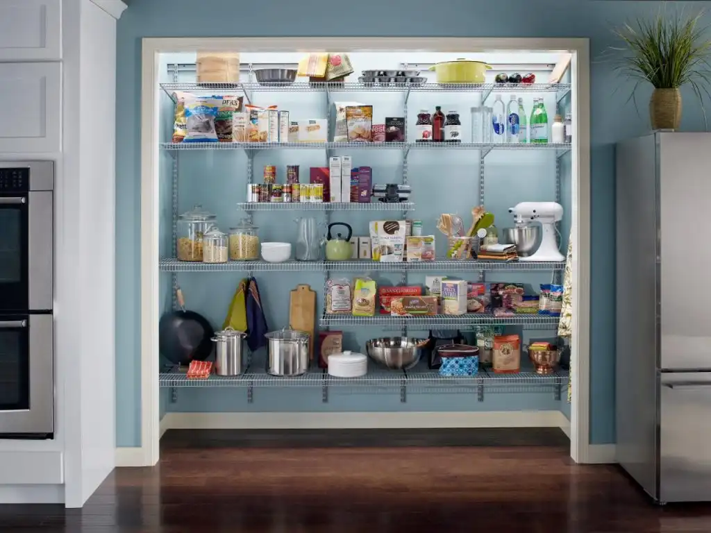Pantry-Room