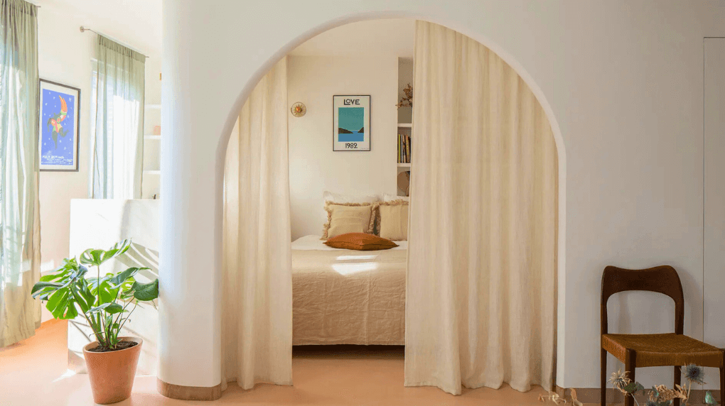 Studio with Alcove Bedroom